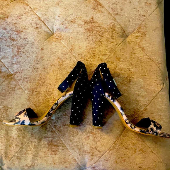 Torrid Heels - Picture 3 of 3